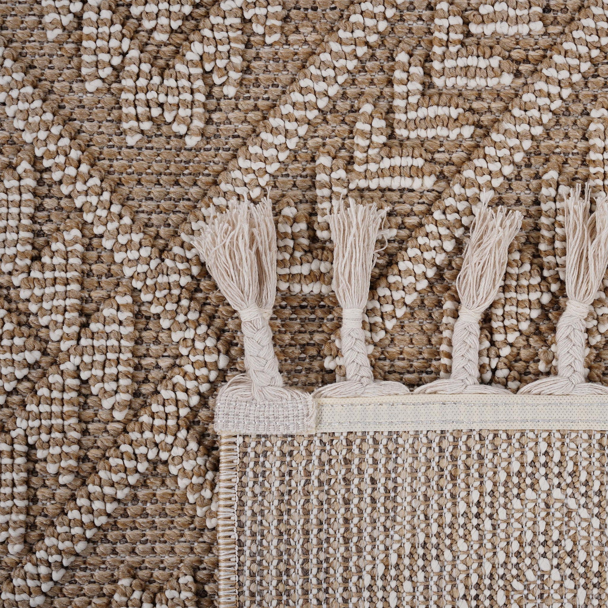 Guros - Traditional Indoor / Outdoor Area Rug